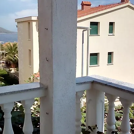 Apartment Damjan *