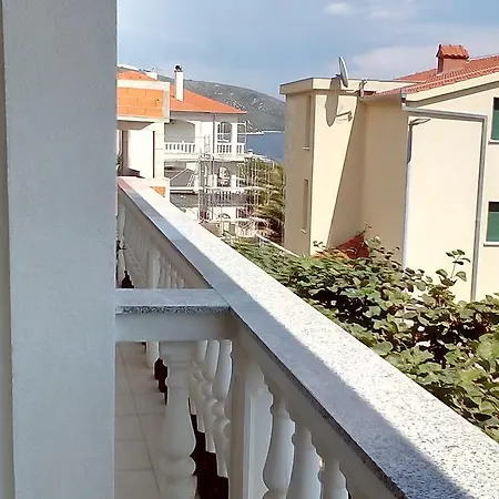 Apartment Damjan *
