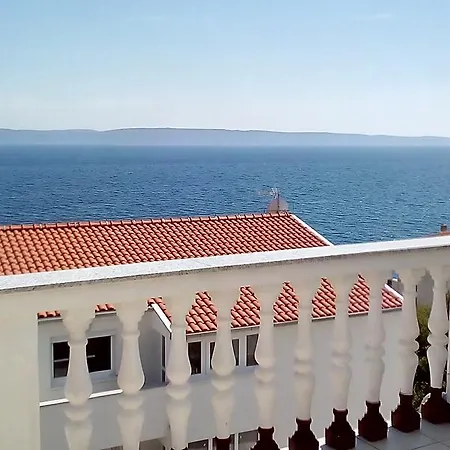 Damjan Apartment